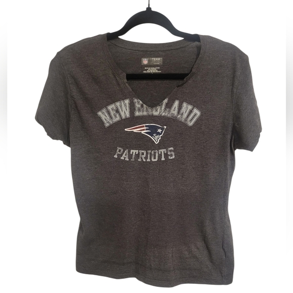 NFL Tops - NFL Team Apparel Women's Gray Shirt